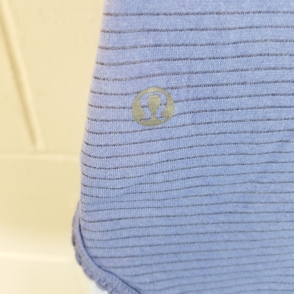 Lululemon periwinkle blue striped racerback singlet tank top - Picture 4 of 5